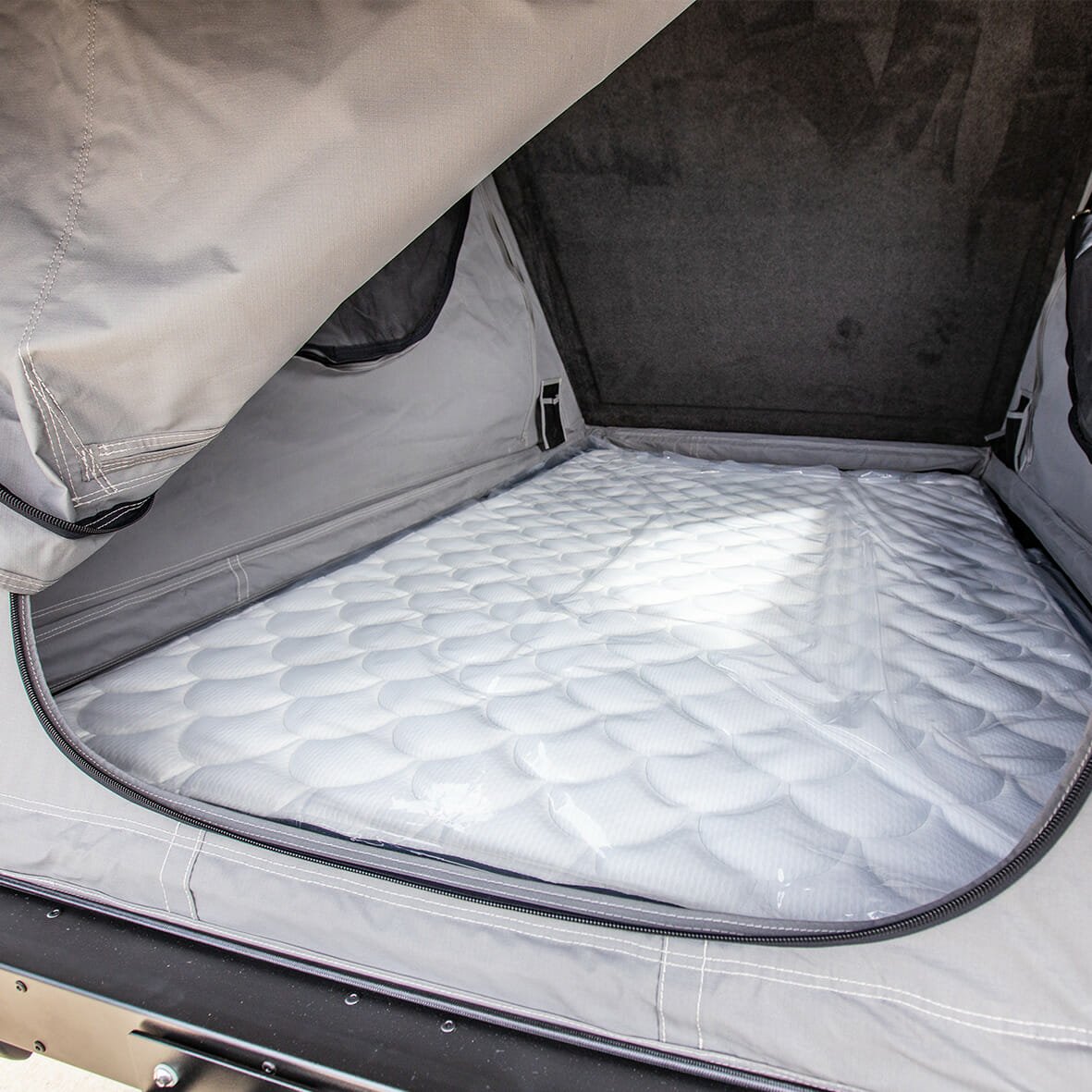 Boss Aluminum RT1 Overlander Roof Top Tent Gen 2