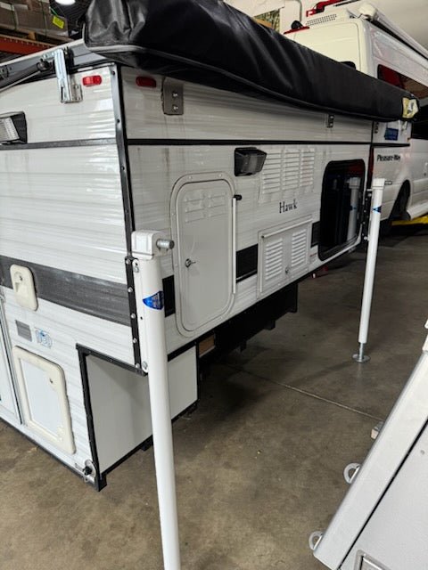 Customer Classified: Used 2020 Four Wheel Camper Hawk Front Dinette