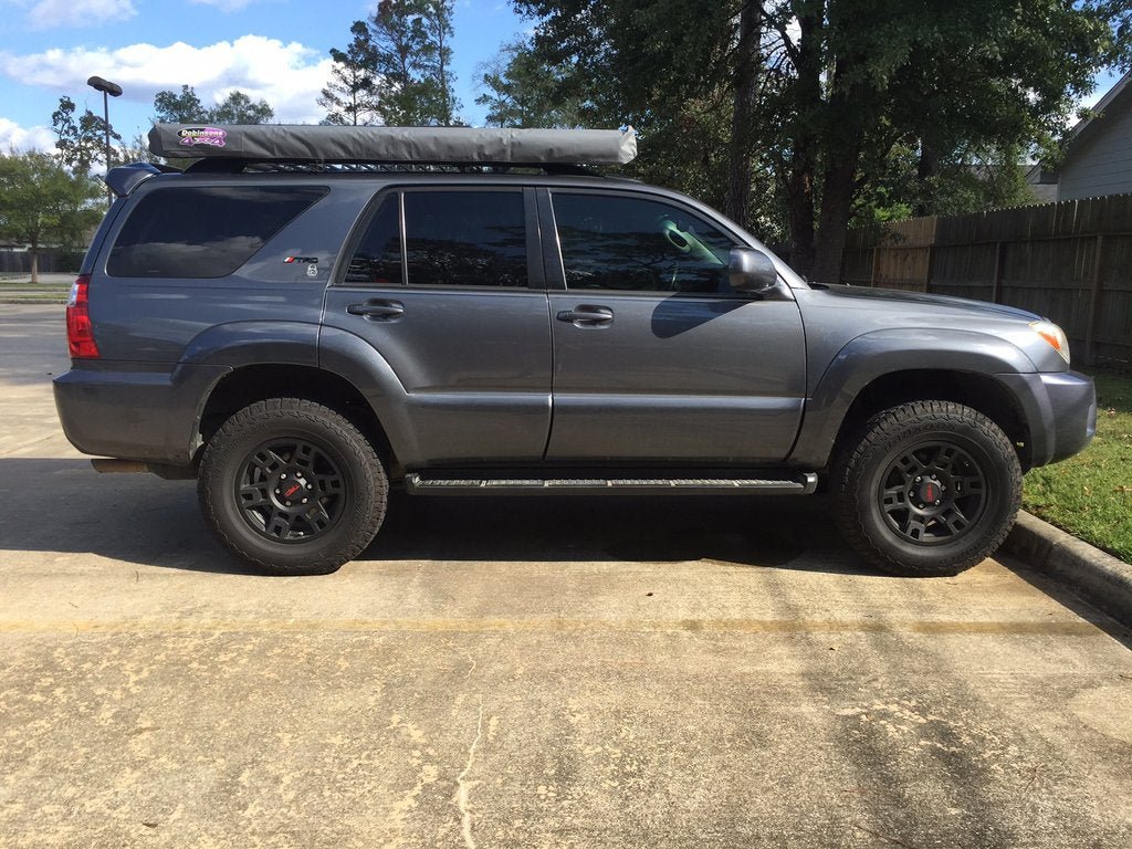 Dobinson 4X4 Roll Out Awning