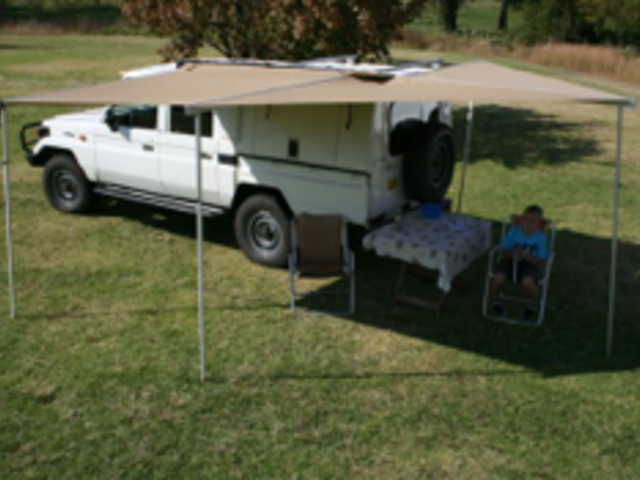 Eezi-Awn Manta 270 Degree Awning Left Hand Side