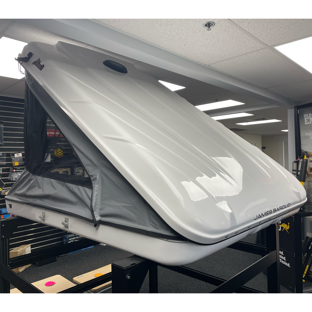 Open Box James Baroud Discovery M Hard Shell Roof Top Tent in White