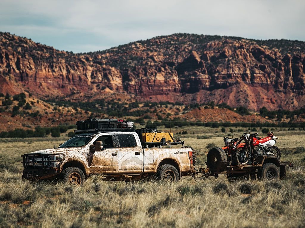 Ford F250 Super Duty, Crew Cab (1999-Current) Slimline II Roof Rack Kit / Tall - By Front Runner